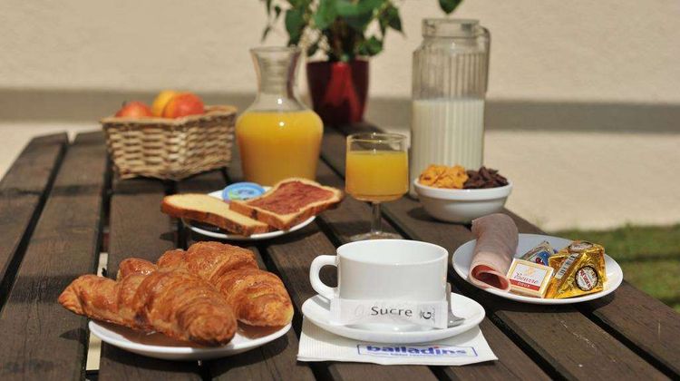 Brit Hotel St-Quentin - Nord Room