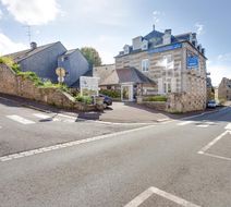 Brit Hotel Le Cygne Exterior