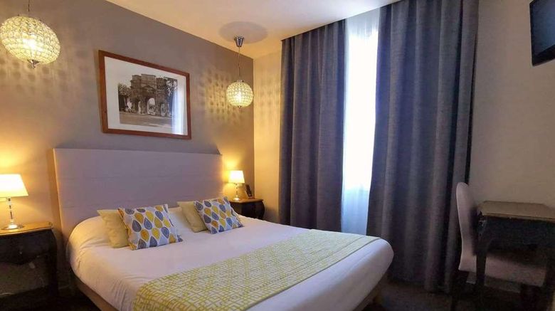 <b>Brit Hotel Les Acacias Room</b>. Images powered by <a href="https://iceportal.shijigroup.com/" title="IcePortal" target="_blank">IcePortal</a>.