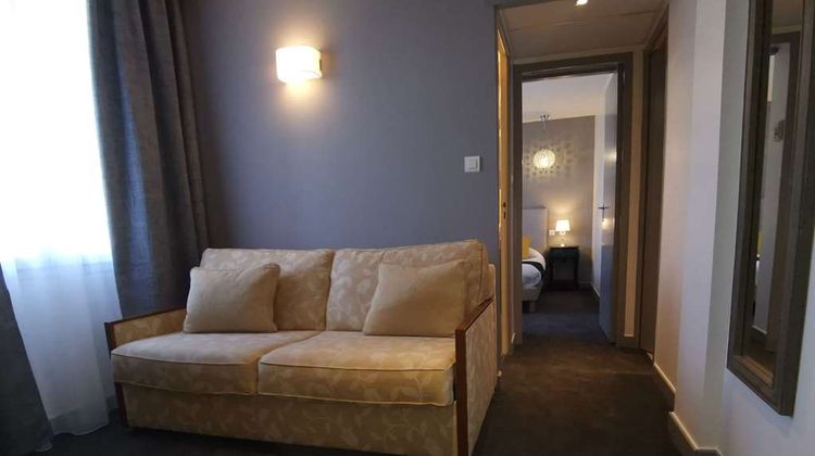 Brit Hotel Les Acacias Room