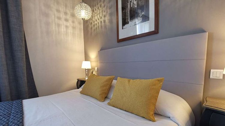 Brit Hotel Les Acacias Room