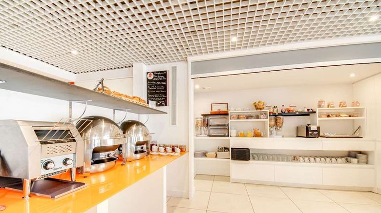 <b>Brit Hotel Porte d'Espagne Restaurant</b>. Images powered by <a href="https://iceportal.shijigroup.com/" title="IcePortal" target="_blank">IcePortal</a>.