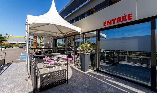Brit Hotel Porte d'Espagne Exterior