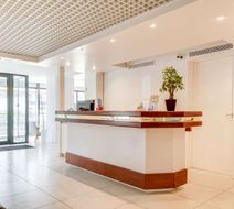 Brit Hotel Porte d'Espagne Lobby