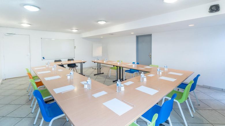 <b>Brit Hotel Tours Nord Meeting</b>. Images powered by <a href="https://iceportal.shijigroup.com/" title="IcePortal" target="_blank">IcePortal</a>.