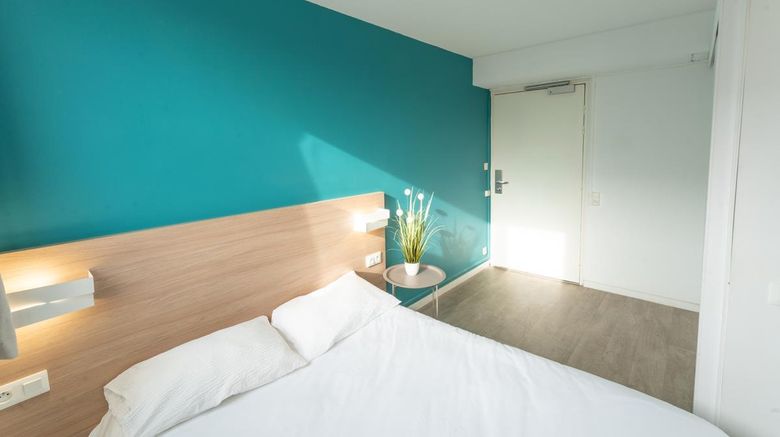<b>Brit Hotel Tours Nord Room</b>. Images powered by <a href="https://iceportal.shijigroup.com/" title="IcePortal" target="_blank">IcePortal</a>.