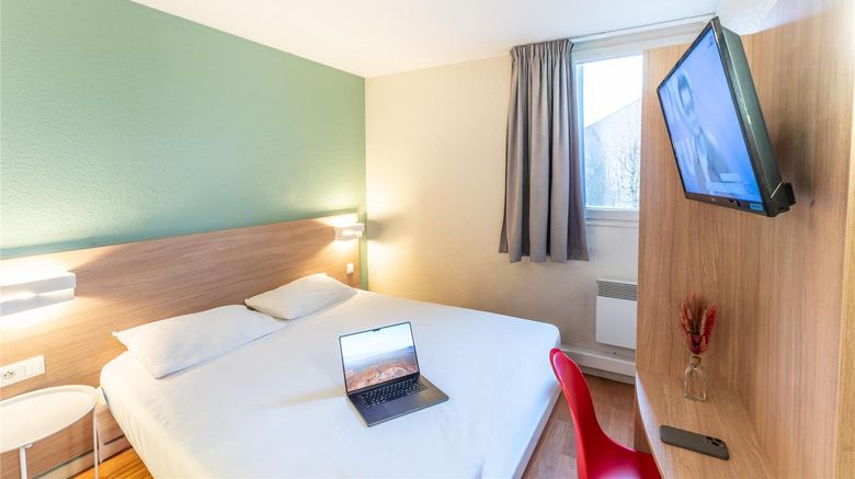 <b>Brit Hotel Tours Nord Room</b>. Images powered by <a href="https://iceportal.shijigroup.com/" title="IcePortal" target="_blank">IcePortal</a>.