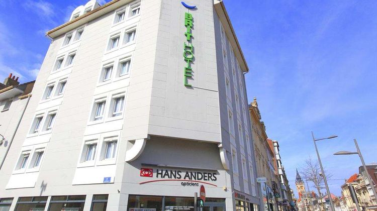 Brit Hotel Calais Exterior