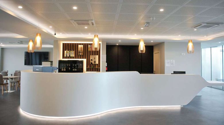 <b>Brit Hotel Saint-Dizier Lobby</b>. Images powered by <a href="https://iceportal.shijigroup.com/" title="IcePortal" target="_blank">IcePortal</a>.
