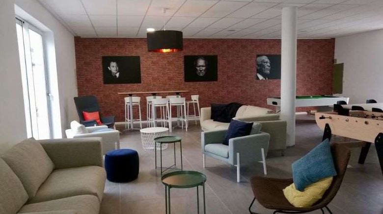 <b>Brit Hotel Martigues Saint-Mitre Restaurant</b>. Images powered by <a href="https://iceportal.shijigroup.com/" title="IcePortal" target="_blank">IcePortal</a>.