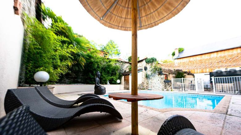 <b>Brit Hotel Auclair de Gueret Pool</b>. Images powered by <a href="https://iceportal.shijigroup.com/" title="IcePortal" target="_blank">IcePortal</a>.
