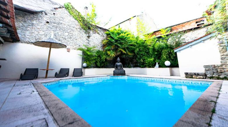 <b>Brit Hotel Auclair de Gueret Pool</b>. Images powered by <a href="https://iceportal.shijigroup.com/" title="IcePortal" target="_blank">IcePortal</a>.