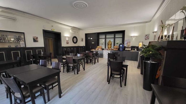 <b>Brit Hotel Auclair de Gueret Restaurant</b>. Images powered by <a href="https://iceportal.shijigroup.com/" title="IcePortal" target="_blank">IcePortal</a>.