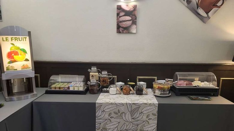 <b>Brit Hotel Auclair de Gueret Restaurant</b>. Images powered by <a href="https://iceportal.shijigroup.com/" title="IcePortal" target="_blank">IcePortal</a>.