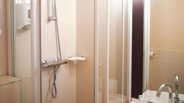 <b>Brit Hotel Granville Room</b>. Images powered by <a href="https://iceportal.shijigroup.com/" title="IcePortal" target="_blank">IcePortal</a>.