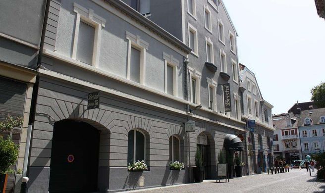 Brit Hotel Bristol Exterior