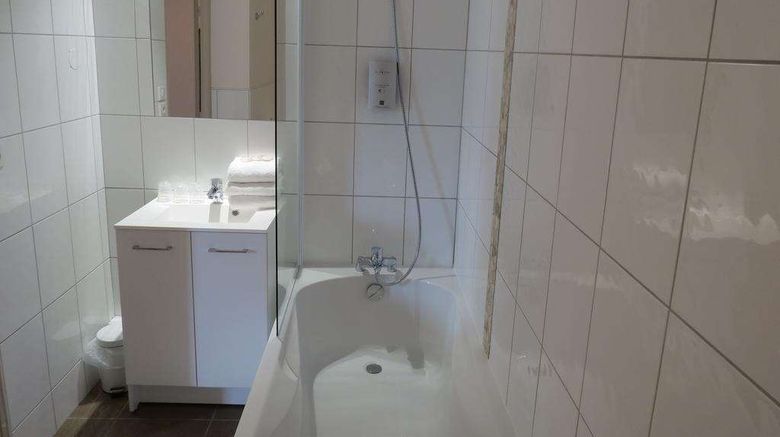 <b>Brit Hotel Bristol Room</b>. Images powered by <a href="https://iceportal.shijigroup.com/" title="IcePortal" target="_blank">IcePortal</a>.