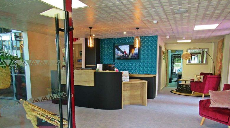 <b>Brit Hotel Pays de Vitre Lobby</b>. Images powered by <a href="https://iceportal.shijigroup.com/" title="IcePortal" target="_blank">IcePortal</a>.