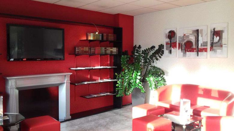 <b>Brit Hotel Confort Mulhouse Centre Lobby</b>. Images powered by <a href="https://iceportal.shijigroup.com/" title="IcePortal" target="_blank">IcePortal</a>.