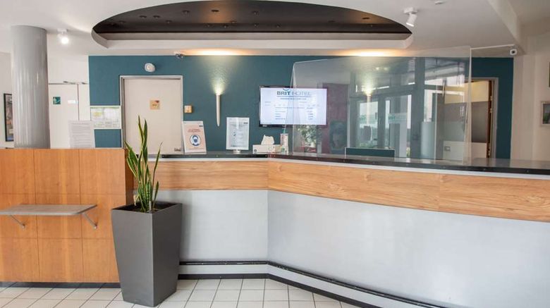 <b>Brit Hotel Confort Mulhouse Centre Lobby</b>. Images powered by <a href="https://iceportal.shijigroup.com/" title="IcePortal" target="_blank">IcePortal</a>.