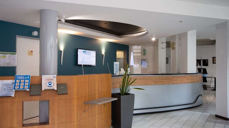 <b>Brit Hotel Confort Mulhouse Centre Lobby</b>. Images powered by <a href="https://iceportal.shijigroup.com/" title="IcePortal" target="_blank">IcePortal</a>.