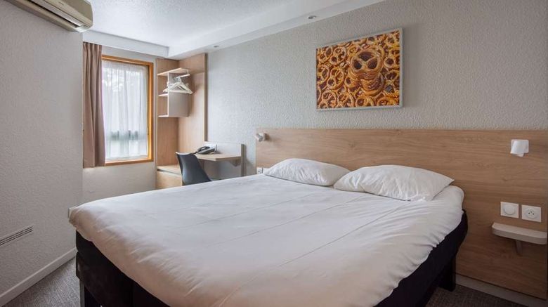 <b>Brit Hotel Confort Mulhouse Centre Room</b>. Images powered by <a href="https://iceportal.shijigroup.com/" title="IcePortal" target="_blank">IcePortal</a>.
