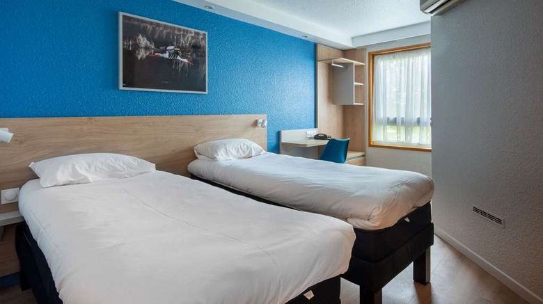 <b>Brit Hotel Confort Mulhouse Centre Room</b>. Images powered by <a href="https://iceportal.shijigroup.com/" title="IcePortal" target="_blank">IcePortal</a>.