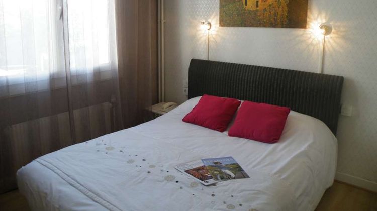 Brit Hotel Roanne Room