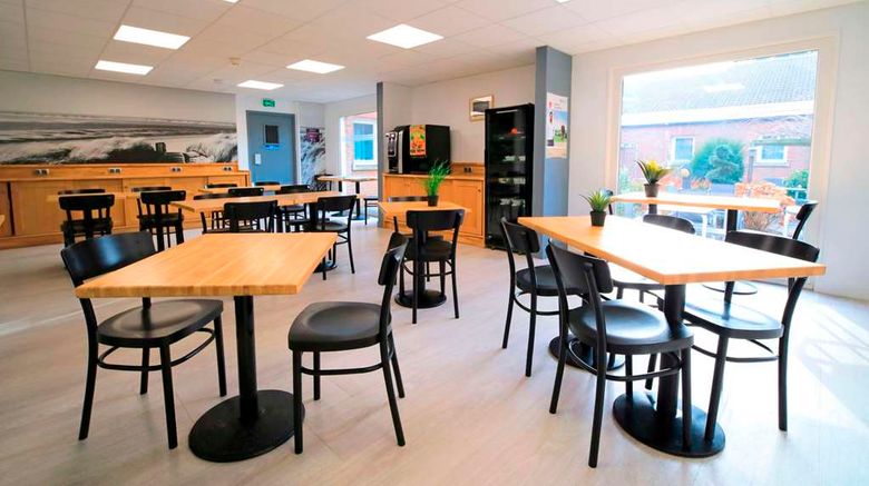 <b>Brit Hotel Le Polder Restaurant</b>. Images powered by <a href="https://iceportal.shijigroup.com/" title="IcePortal" target="_blank">IcePortal</a>.