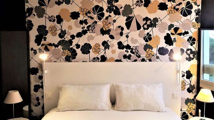 Brit Hotel Marseille Aeroport Room