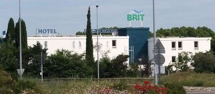 Brit Hotel Marseille Aeroport Exterior