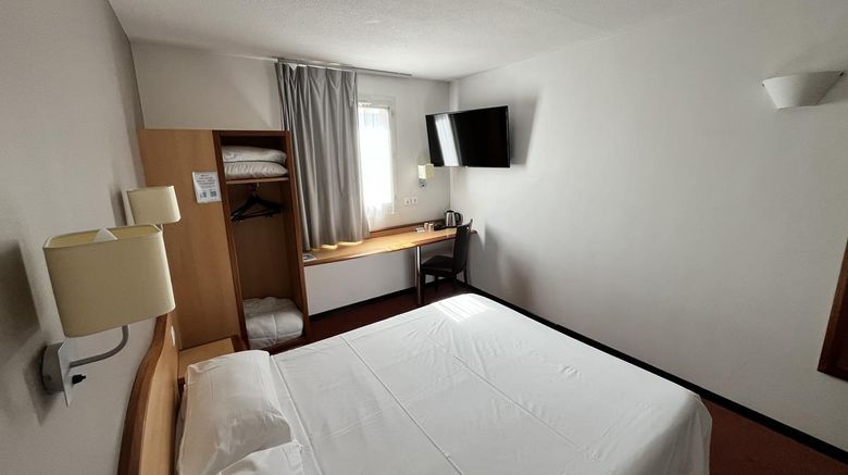 <b>Brit Hotel Montauban Room</b>. Images powered by <a href="https://iceportal.shijigroup.com/" title="IcePortal" target="_blank">IcePortal</a>.