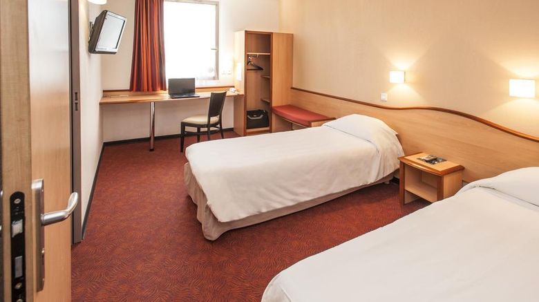 <b>Brit Hotel Montauban Room</b>. Images powered by <a href="https://iceportal.shijigroup.com/" title="IcePortal" target="_blank">IcePortal</a>.