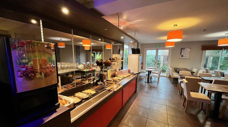 <b>Brit Hotel Montauban Restaurant</b>. Images powered by <a href="https://iceportal.shijigroup.com/" title="IcePortal" target="_blank">IcePortal</a>.