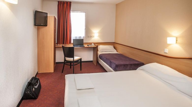 <b>Brit Hotel Montauban Room</b>. Images powered by <a href="https://iceportal.shijigroup.com/" title="IcePortal" target="_blank">IcePortal</a>.