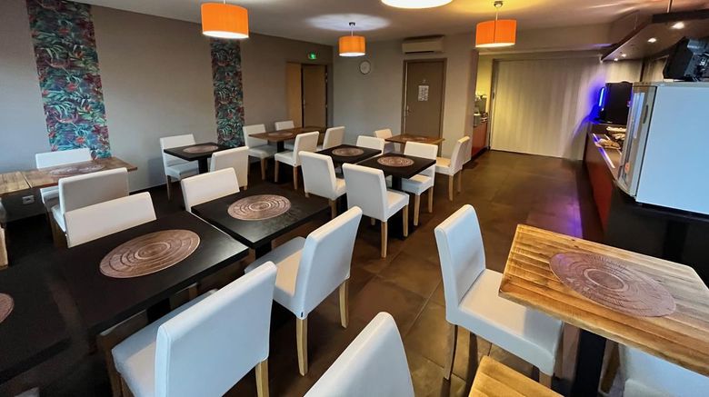 <b>Brit Hotel Montauban Restaurant</b>. Images powered by <a href="https://iceportal.shijigroup.com/" title="IcePortal" target="_blank">IcePortal</a>.