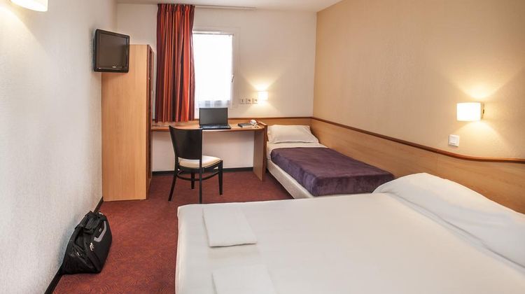 Brit Hotel Montauban Room