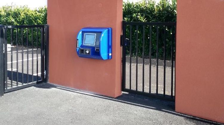 Brit Hotel Confort Villeneuve Sur Lot Exterior