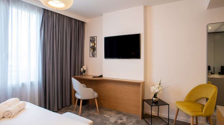 <b>Brit Hotel Paris Orly Rungis Room</b>. Images powered by <a href="https://iceportal.shijigroup.com/" title="IcePortal" target="_blank">IcePortal</a>.
