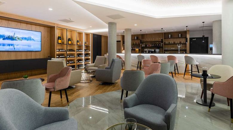 <b>Brit Hotel Paris Orly Rungis Restaurant</b>. Images powered by <a href="https://iceportal.shijigroup.com/" title="IcePortal" target="_blank">IcePortal</a>.