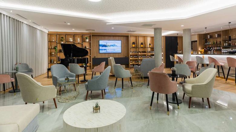 <b>Brit Hotel Paris Orly Rungis Restaurant</b>. Images powered by <a href="https://iceportal.shijigroup.com/" title="IcePortal" target="_blank">IcePortal</a>.