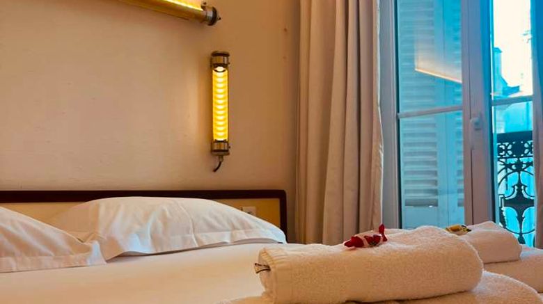 <b>Brit Hotel des Grands Hommes Room</b>. Images powered by <a href="https://iceportal.shijigroup.com/" title="IcePortal" target="_blank">IcePortal</a>.