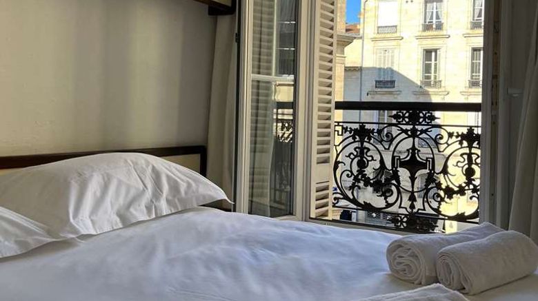 <b>Brit Hotel des Grands Hommes Room</b>. Images powered by <a href="https://iceportal.shijigroup.com/" title="IcePortal" target="_blank">IcePortal</a>.