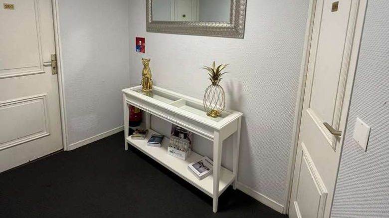 <b>Brit Hotel des Grands Hommes Other</b>. Images powered by <a href="https://iceportal.shijigroup.com/" title="IcePortal" target="_blank">IcePortal</a>.