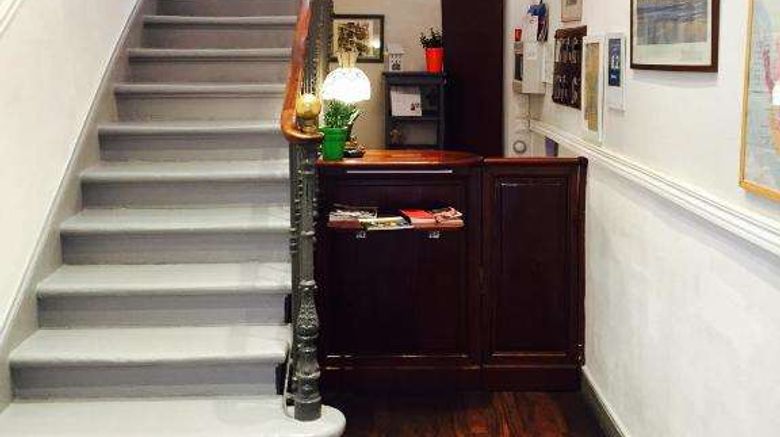 <b>Brit Hotel des Grands Hommes Lobby</b>. Images powered by <a href="https://iceportal.shijigroup.com/" title="IcePortal" target="_blank">IcePortal</a>.