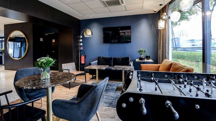 Brit Hotel Du Stade Lobby