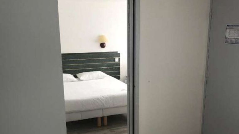<b>Brit Hotel Confort Morlaix Room</b>. Images powered by <a href="https://iceportal.shijigroup.com/" title="IcePortal" target="_blank">IcePortal</a>.