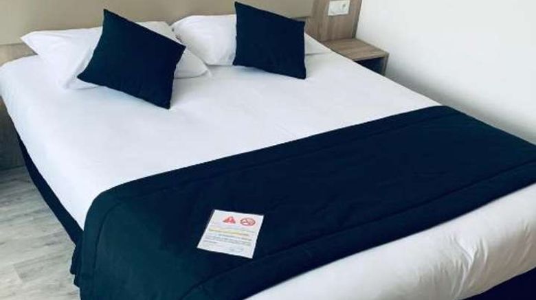<b>Brit Hotel Confort Morlaix Room</b>. Images powered by <a href="https://iceportal.shijigroup.com/" title="IcePortal" target="_blank">IcePortal</a>.