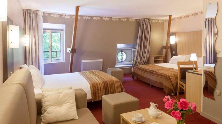 Brit Hotel Le Lion d'Or Chinon Room
