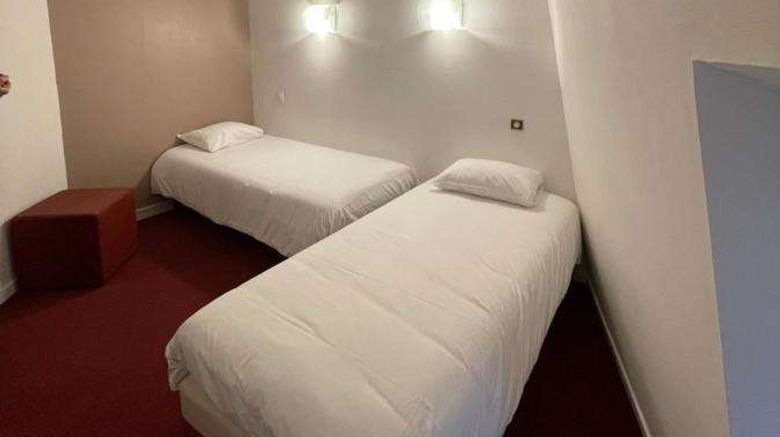 <b>Brit Hotel Le Lion d'Or Chinon Room</b>. Images powered by <a href="https://iceportal.shijigroup.com/" title="IcePortal" target="_blank">IcePortal</a>.